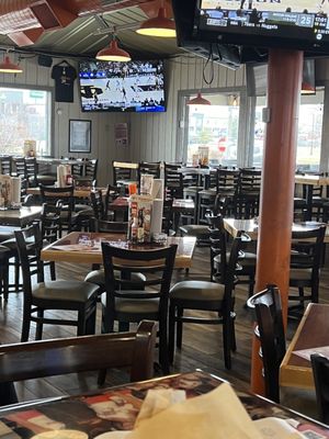 Hooters by null
