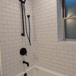J & D Whirlpool Kitchen & Bath Outlet