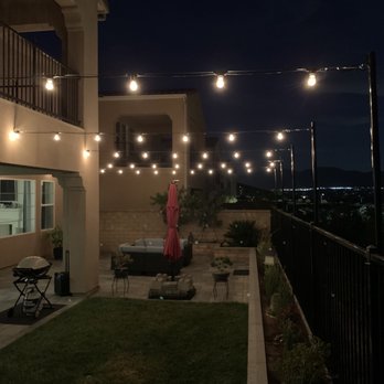 Christmas Light Guy - Holiday Decorating Services Near Me Christmas Light Guy - Holiday Decorating Services Near Me