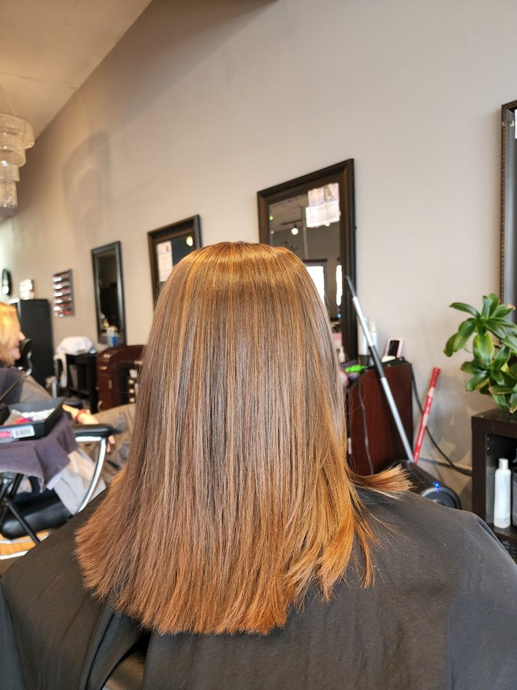 Lien Hair Studio Logo