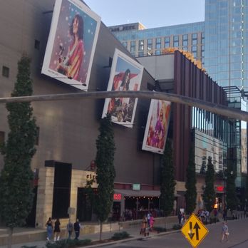 Gray Line Tours Nashville - Country Music Hall of Fame - Tours Near Me - Nashville, Tennessee