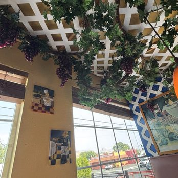 Hazel's Good Eats - Little Italy wine decorations - Breakfast & Brunch Near Me - Clarkston, Washington Hazel's Good Eats - Little Italy wine decorations - Breakfast & Brunch Near Me - Clarkston, Washington