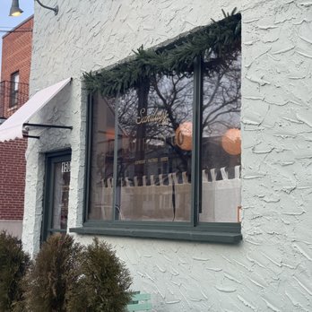Sundays Off Cafe - Coffee & Tea Near Me - Bronx, New York