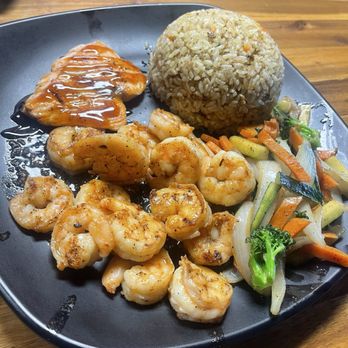 MexiHibachi - Salmon and shrimp plate - Teppanyaki Near Me - Pinole, California MexiHibachi - Salmon and shrimp plate - Teppanyaki Near Me - Pinole, California