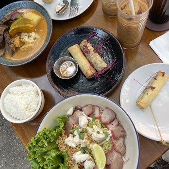 Soothr - Crab Noodles, Duck Rolls, Masaman Curry - Thai Near Me - New York, New York