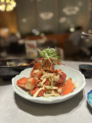 YAO Modern Cantonese Cuisine 富瑤 by null