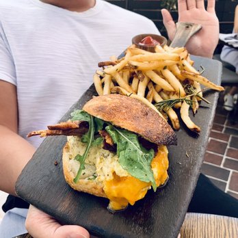 AOC - Cocktail Bars Near Me - Los Angeles, California