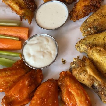 Bleu Oyster Bar and Seafood - Wings - Seafood Near Me - Spring, Texas