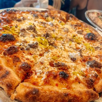 Lyle's Pizzeria - Sausage pizza - Pizza Near Me - Omaha, Nebraska Lyle's Pizzeria - Sausage pizza - Pizza Near Me - Omaha, Nebraska