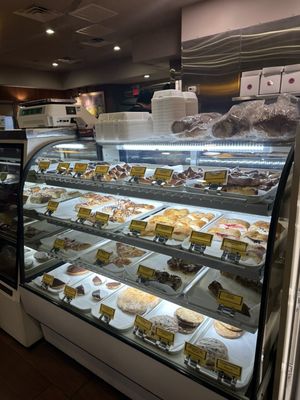 Cindi’s NY Deli & Restaurant by null