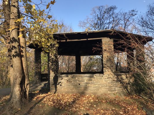 Fort Tryon Park by null
