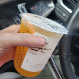 Orange peach green tea. Orange peach green tea.