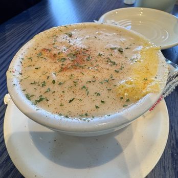 Mo's Seafood & Chowder - Clam chowder - Seafood Near Me - Seaside, Oregon Mo's Seafood & Chowder - Clam chowder - Seafood Near Me - Seaside, Oregon