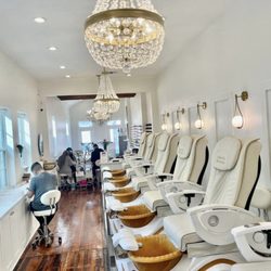 Golden File Nails & Spa - Uptown