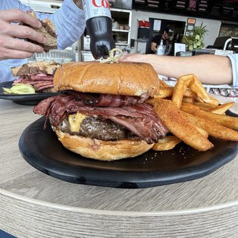 La Carniceria Wagyu - The Smoked Wagyu Pastrami Burger 10/10 - Meat Shops Near Me - Costa Mesa, California
