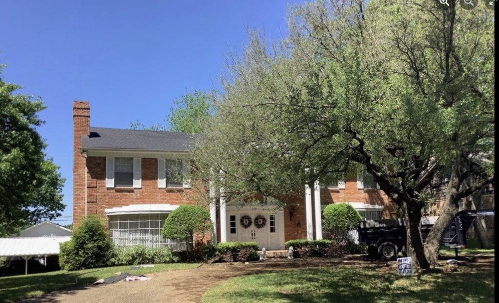 Slide of Metro Roofing