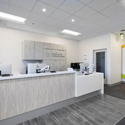 Dentists of Stevenson Ranch - office front desk