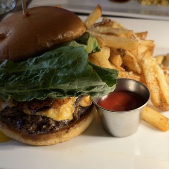 Chop House On The Bricks - Ask for PIMENTO cheese ! The BEST burger in town by far! - Southern Near Me - Thomasville, Georgia Chop House On The Bricks - Ask for PIMENTO cheese ! The BEST burger in town by far! - Southern Near Me - Thomasville, Georgia