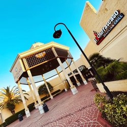 El Churrascaso Brazilian Grill - We are in one of the mall entrances