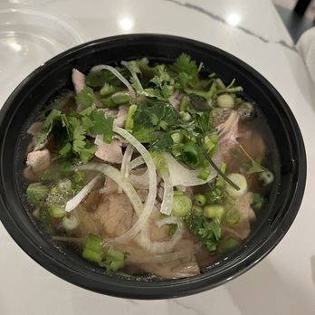 Pho Golden Cow 2 - Her pho w/ flank steak - Vietnamese Near Me - Springfield, Virginia Pho Golden Cow 2 - Her pho w/ flank steak - Vietnamese Near Me - Springfield, Virginia