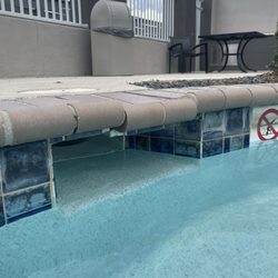 La Quinta by Wyndham Rockport - Fulton - Side is broke.