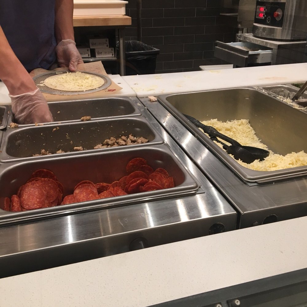 MOD Pizza - Fast Food Near Me - Oconomowoc, Wisconsin