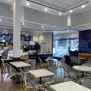 Paris Baguette - Seating area - Bakeries Near Me - San Mateo, California Paris Baguette - Seating area - Bakeries Near Me - San Mateo, California