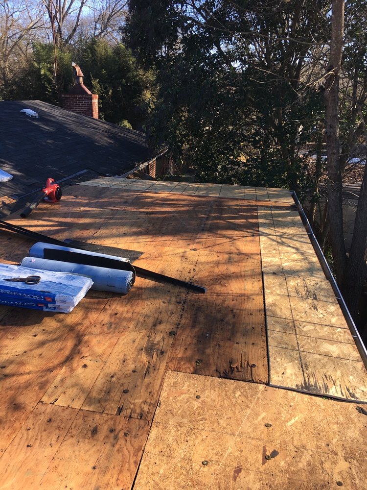 Slide of P&M Roofing