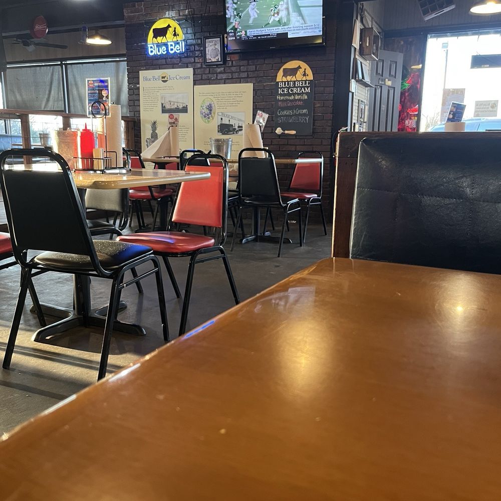 Grumps Burgers - TV 's all around - Burgers Near Me - Cleburne, Texas Grumps Burgers - TV 's all around - Burgers Near Me - Cleburne, Texas