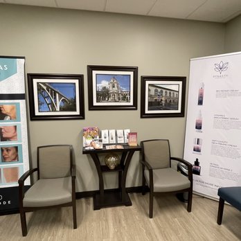 Huntington Dermatology - Waiting Room - Dermatologists Near Me - Pasadena, California Huntington Dermatology - Waiting Room - Dermatologists Near Me - Pasadena, California