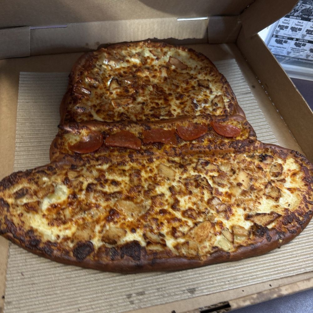Fast Pizza Delivery - Luffy straw hat pizza - Pizza Near Me - San Jose, California Fast Pizza Delivery - Luffy straw hat pizza - Pizza Near Me - San Jose, California