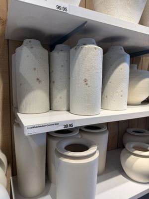 Crate & Barrel by null