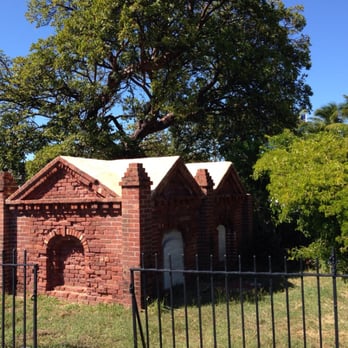 Key West Cemetery - Brick Crypt!!!! - Funeral Services & Cemeteries Near Me - Key West, Florida Key West Cemetery - Brick Crypt!!!! - Funeral Services & Cemeteries Near Me - Key West, Florida