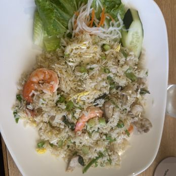 Viet Noms - Basil Fried Rice with Chicken and Prawns - Vietnamese Near Me - Livermore, California Viet Noms - Basil Fried Rice with Chicken and Prawns - Vietnamese Near Me - Livermore, California