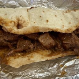 Carne guisada taco