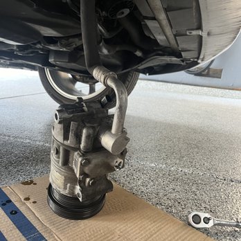TCK Auto Lube - Replacing an air conditioner unit - Oil Change Stations Near Me - Los Angeles, California TCK Auto Lube - Replacing an air conditioner unit - Oil Change Stations Near Me - Los Angeles, California