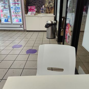 Baskin-Robbins - Dirty floors and filled rubbish can - Ice Cream & Frozen Yogurt Near Me - Mililani, Hawaii Baskin-Robbins - Dirty floors and filled rubbish can - Ice Cream & Frozen Yogurt Near Me - Mililani, Hawaii