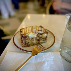 The Bekery - Cinnamon roll bread pudding