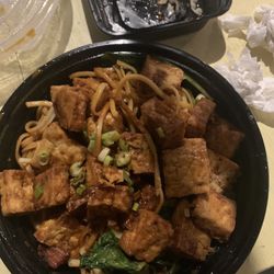 Bo’s Kitchen - Drunken noodles w tofu