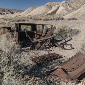 Cynthia's Safaris - Guest Houses Near Me - Tecopa, California