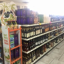 Bill's Liquors - Interior