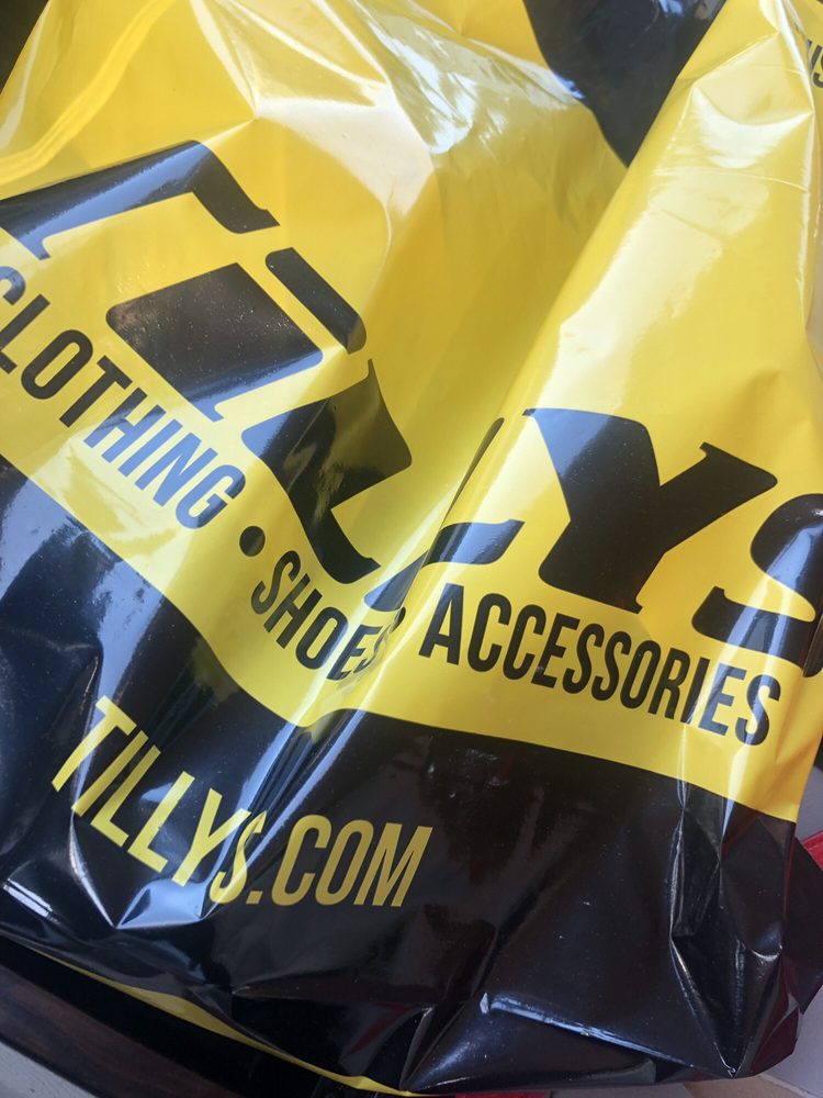 TILLYS Updated July 2024 13 Reviews 2737 Countryside Dr, Turlock