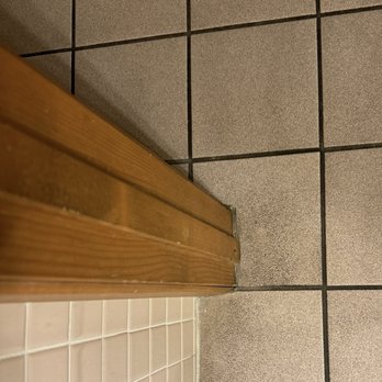 The Pines Resort - Dirty tile - Resorts Near Me - Bass Lake, California The Pines Resort - Dirty tile - Resorts Near Me - Bass Lake, California