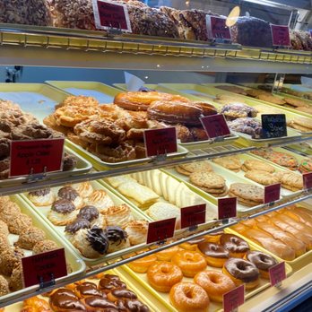 Cannon Beach Bakery - Bakeries Near Me - Cannon Beach, Oregon Cannon Beach Bakery - Bakeries Near Me - Cannon Beach, Oregon