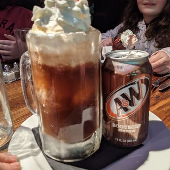 Rock Harbor Grill - Root beer float - Gastropubs Near Me - Orleans, Massachusetts