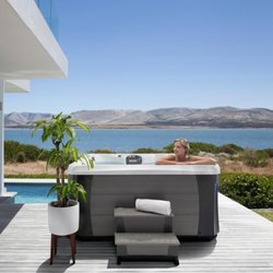 Washington Pools & Spas - Photo