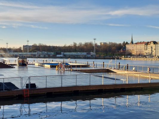 Allas Pool by null