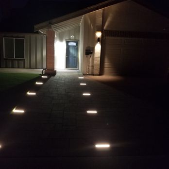 Atlas Pavers Co. - Paver lights marking walkway of house - Masonry/Concrete Near Me