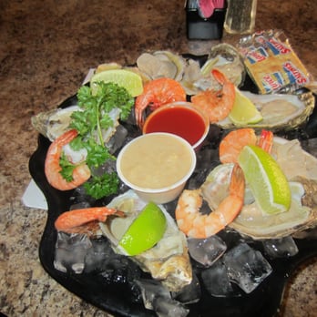 Oyster Bar - Fresh Oysters on the Half Shell - Seafood Near Me - Harlingen, Texas