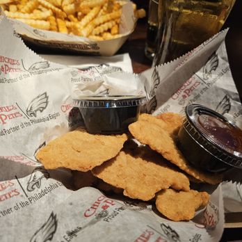 Chickie's & Pete's - Chicken tenders and fries - Sports Bars Near Me - Philadelphia, Pennsylvania Chickie's & Pete's - Chicken tenders and fries - Sports Bars Near Me - Philadelphia, Pennsylvania